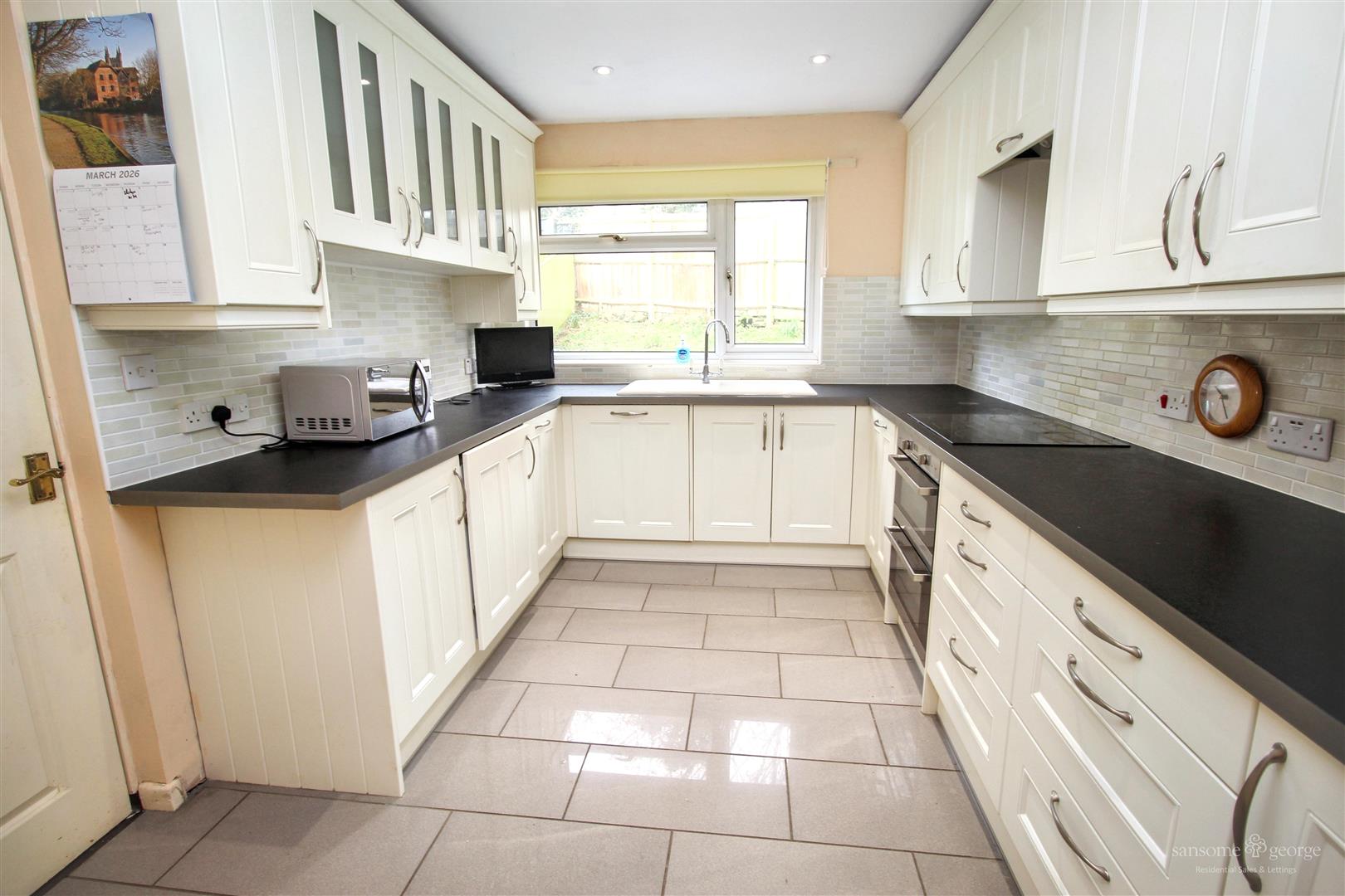 4 bed property in Marshall Close, Reading